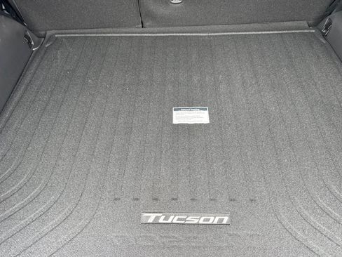 Certified 2025 Hyundai Tucson SEL AWD/4WD image 15