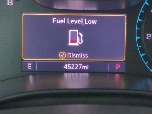 Certified 2019 Chevrolet Colorado Z71 AWD/4WD image 30