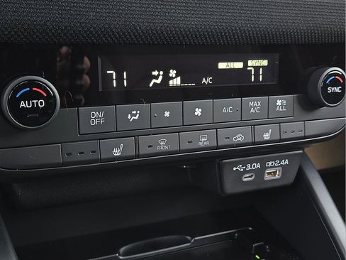 New 2026 Subaru Outback Limited AWD/4WD image 16