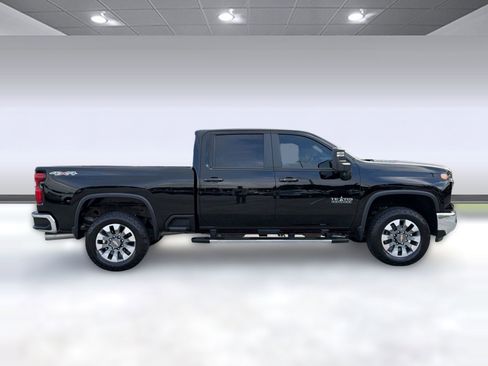Used 2025 Chevrolet Silverado 2500 LT w/ Texas Edition image 7