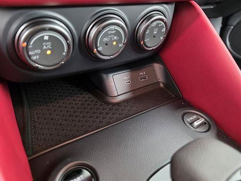 Used 2024 Nissan Z Performance w/ Floor Mat Package RWD image 33