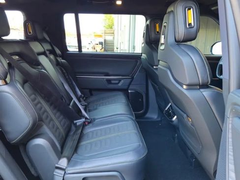 Used 2025 Rivian R1S Adventure AWD/4WD image 17
