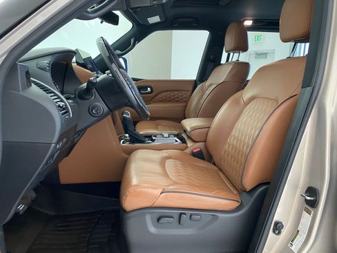 Used 2024 INFINITI QX80 Sensory w/ Cargo Package image 4