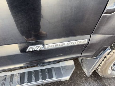 Used 2022 Ford F350 Lariat w/ Lariat Ultimate Package image 5