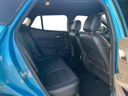 Used 2025 Chevrolet Trax RS w/ Driver Confidence Package FWD image 23