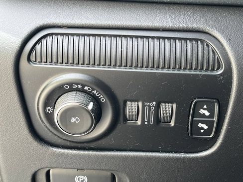 Used 2022 Jeep Grand Wagoneer Series II w/ Flexible Seating Group AWD/4WD image 36