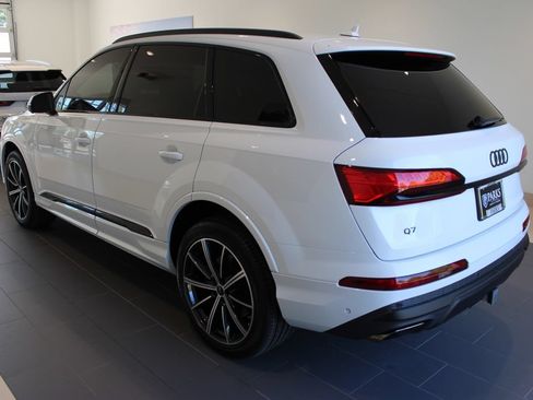 Certified 2025 Audi Q7 2.0T Premium Plus AWD/4WD image 33