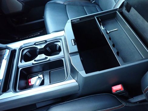 Used 2024 Ford F250 Lariat w/ Lariat Ultimate Package image 31