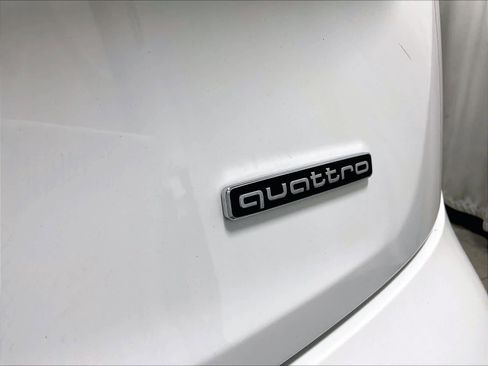 Used 2023 Audi Q5 2.0T Premium w/ Convenience Package image 30