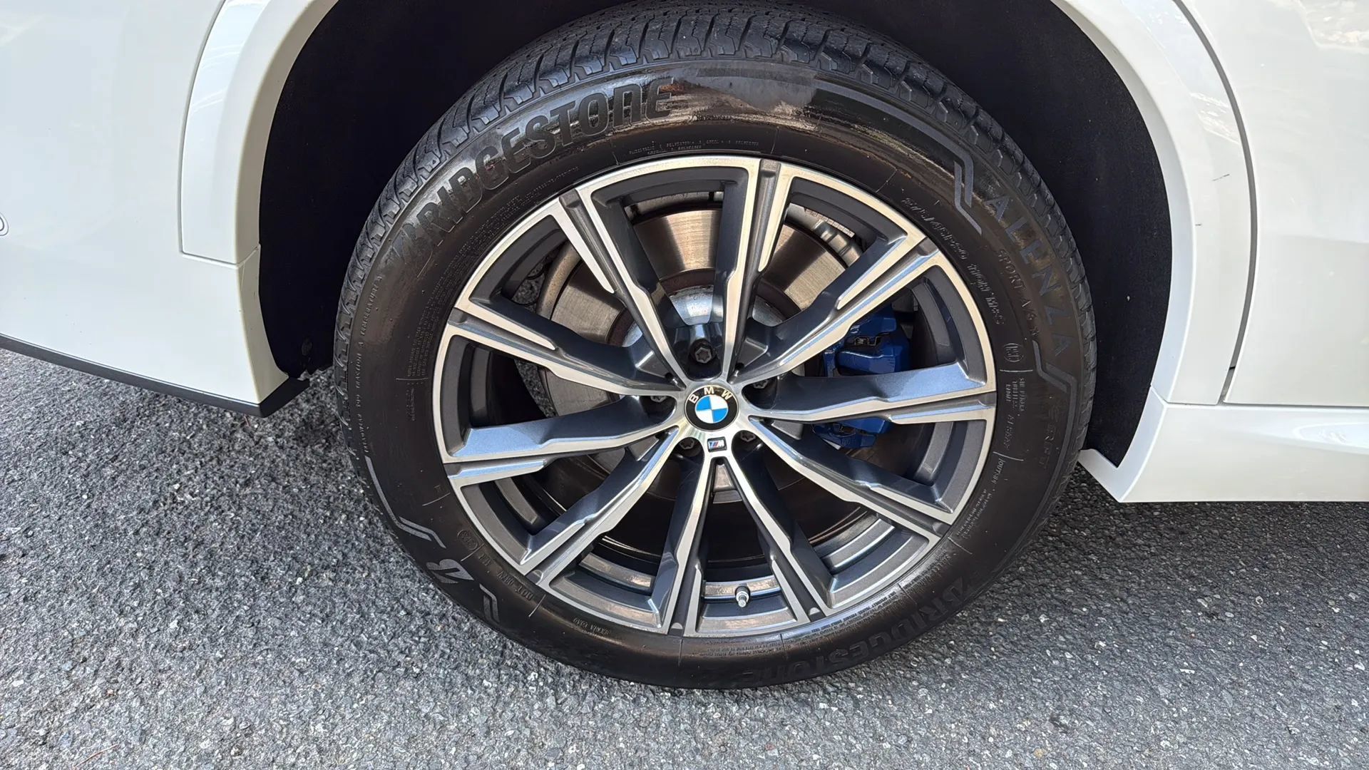 Used 2024 BMW X5 M60i w/ Climate Comfort Package AWD/4WD image 11