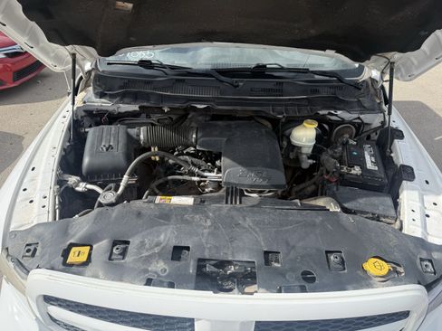 Used 2018 RAM 1500 Express AWD/4WD image 21