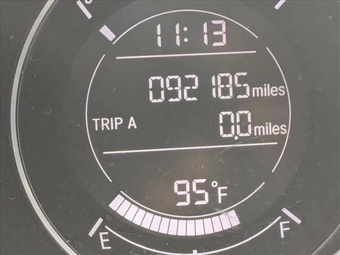 Used 2018 Honda HR-V EX image 11