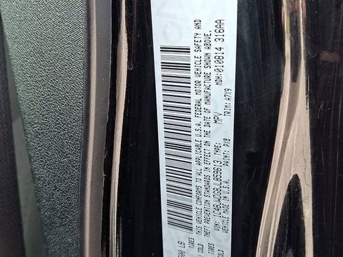Used 2018 Jeep Wrangler Unlimited Sport AWD/4WD image 35