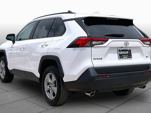 Used 2025 Toyota RAV4 XLE FWD image 11