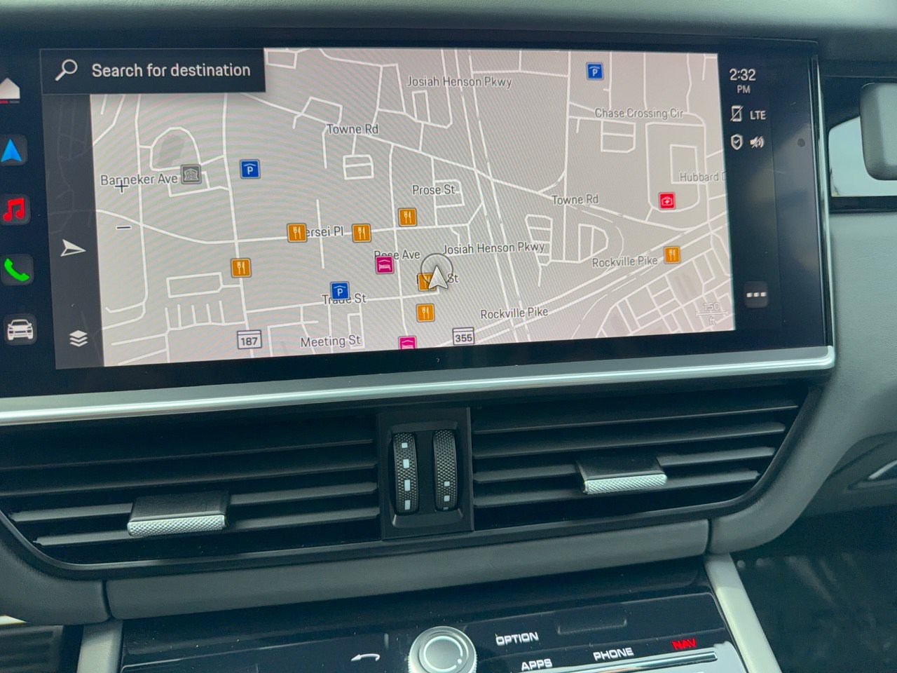 Certified 2022 Porsche Cayenne Turbo AWD/4WD image 23