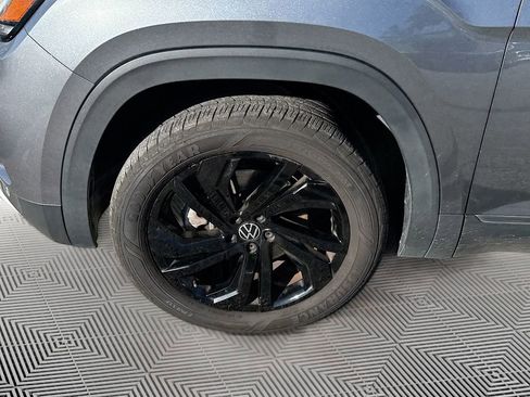 Used 2023 Volkswagen Atlas SE w/ Black Wheel Package image 28