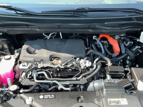 Certified 2023 Toyota Sienna Platinum AWD/4WD image 33