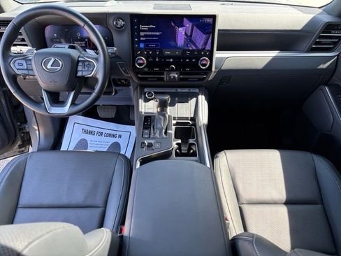 Used 2025 Lexus GX 550 w/ Accessory Package (2T) AWD/4WD image 13