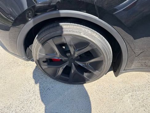 Used 2026 Tesla Model Y Performance AWD/4WD image 14