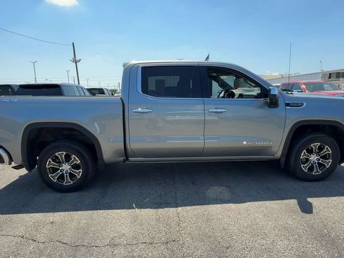 Certified 2025 GMC Sierra 1500 SLT AWD/4WD image 9