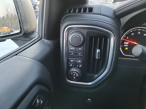 Used 2019 Chevrolet Silverado 1500 High Country image 14
