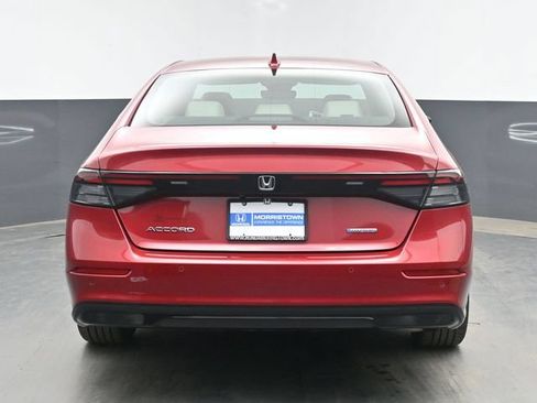 Used 2024 Honda Accord EX-L image 9