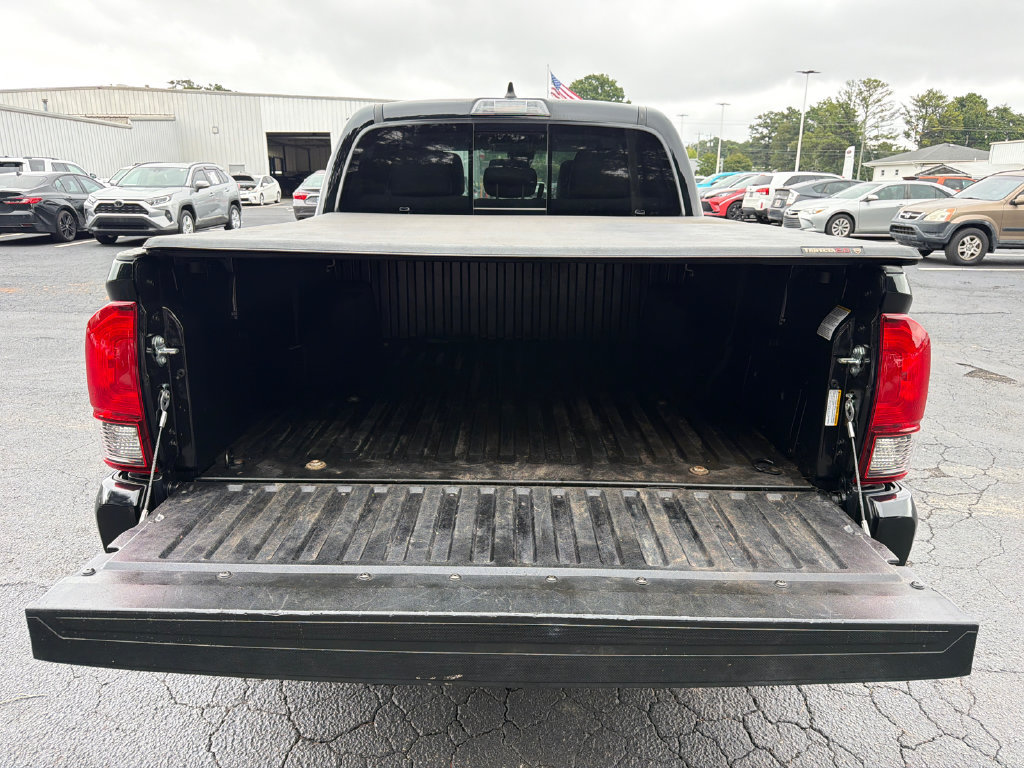 Used 2022 Toyota Tacoma SR5 w/ Technology Package RWD image 22