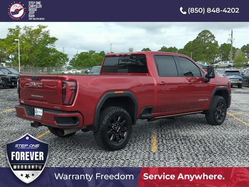 Used 2024 GMC Sierra 2500 AT4 w/ Technology Package AWD/4WD image 6