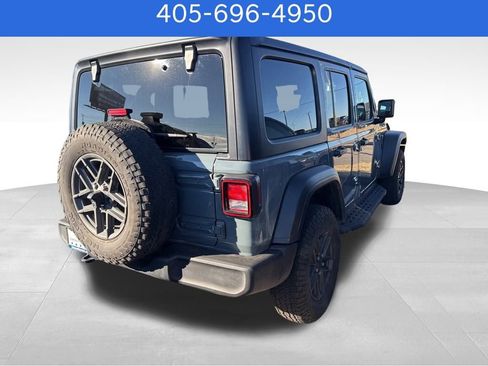 Used 2024 Jeep Wrangler Sport S image 3