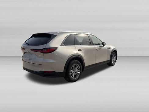 Used 2025 MAZDA CX-90 3.3 Turbo w/ Preferred Package AWD/4WD image 4
