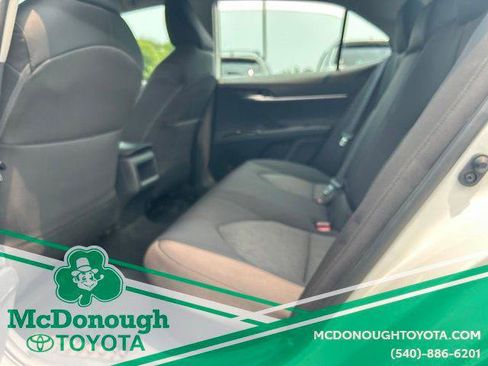 Certified 2020 Toyota Camry LE FWD image 9