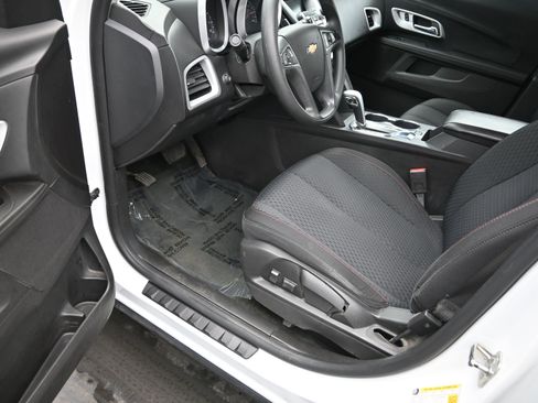 Used 2013 Chevrolet Equinox LS image 14