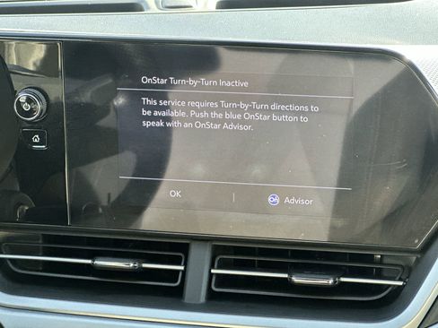 Used 2024 Chevrolet Trax RS w/ Driver Confidence Package image 28