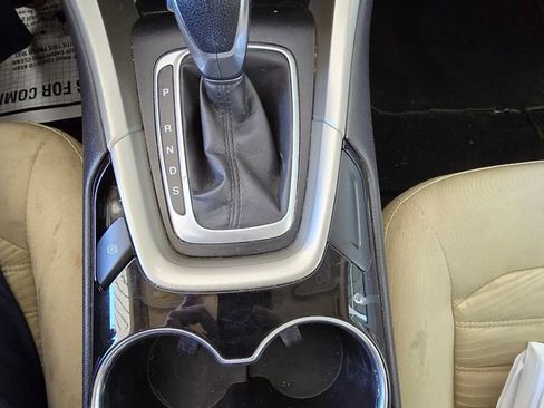 Used 2016 Ford Fusion SE image 28