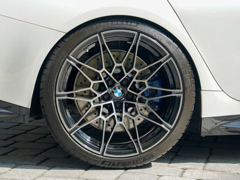 Used 2026 BMW M3 w/ Executive Package RWD image 32