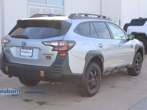 Used 2025 Subaru Outback Wilderness AWD/4WD image 7