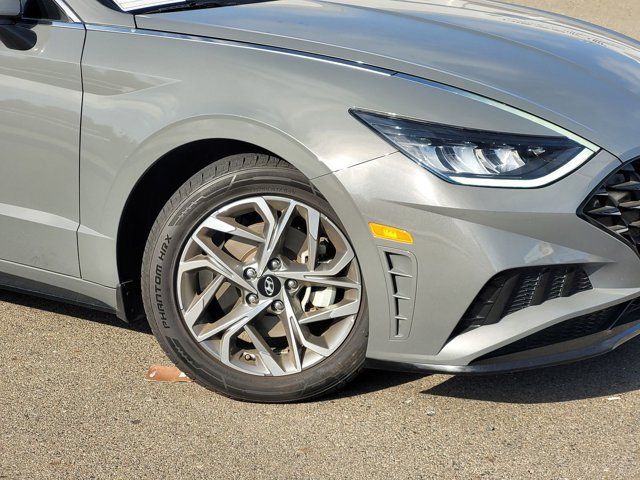 Used 2022 Hyundai Sonata SEL w/ Convenience Package FWD image 6