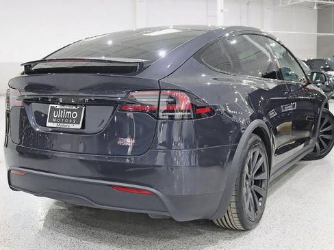 Used 2023 Tesla Model X Plaid image 13