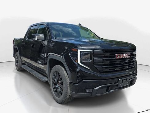 Used 2023 GMC Sierra 1500 Elevation w/ Elevation Premium Package AWD/4WD image 3