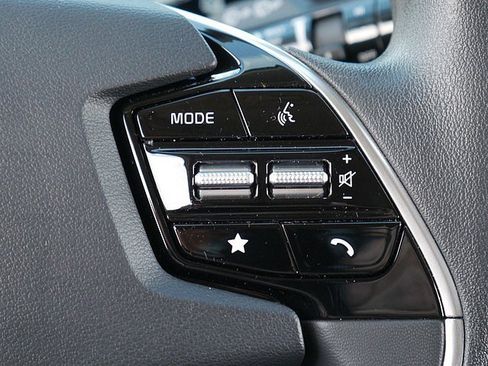 Used 2024 Kia Niro LX image 29