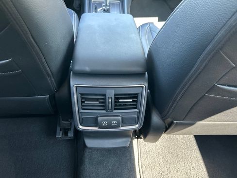 Used 2019 Subaru Forester Premium AWD/4WD image 30