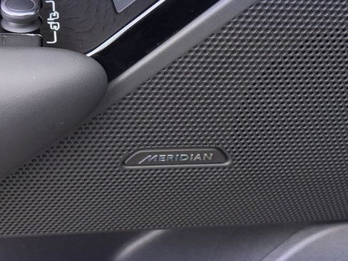 Used 2024 Land Rover Range Rover Velar Dynamic HSE image 18