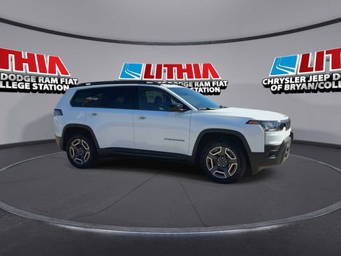 New 2026 Jeep Cherokee Laredo AWD/4WD image 9
