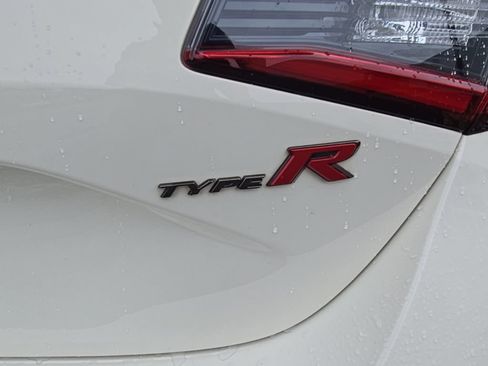 Used 2024 Honda Civic Type R image 6