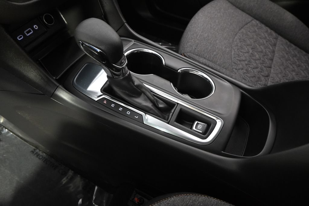 Used 2024 Chevrolet Equinox LT FWD image 32