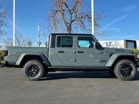 New 2026 Jeep Gladiator Willys image 3