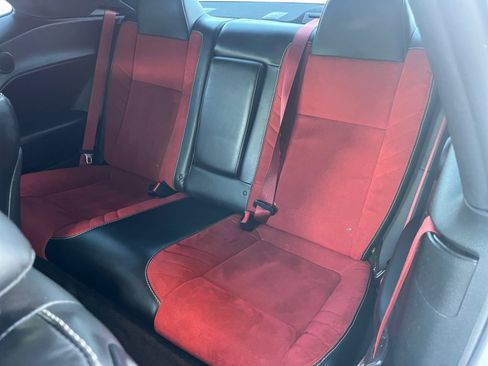 Used 2015 Dodge Challenger SRT Hellcat image 16