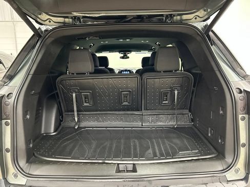 Used 2023 Chevrolet Traverse LT w/ Midnight/Sport Edition AWD/4WD image 29