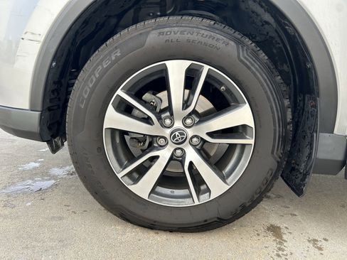 Used 2018 Toyota RAV4 XLE image 11