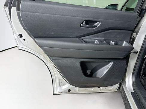 Used 2025 Nissan Pathfinder SV AWD/4WD image 25